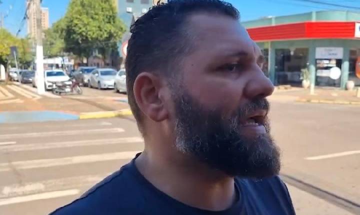 Após acidente com moto elétrica, motorista de carro faz apelo: “vocês tem que entender a lei de trânsito”