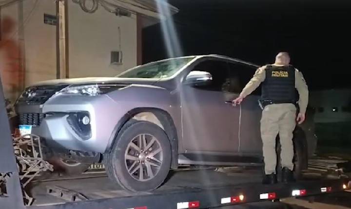 Caminhonete furtada é recuperada após perseguição e tiros na BR-163 em Toledo