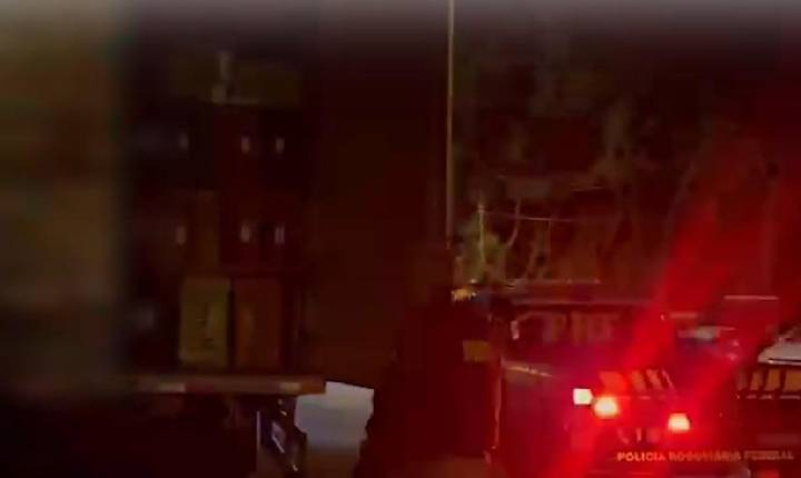 Carga de cigarros contrabandeados que seria entregue em Cascavel é apreendida na BR-163