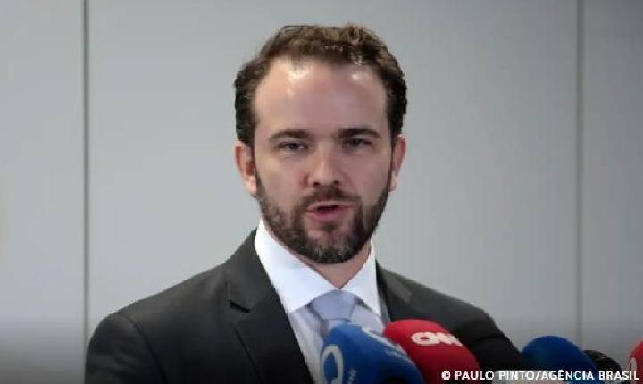 Novo Desenrola permitirá uso do FGTS para renegociação de dívidas