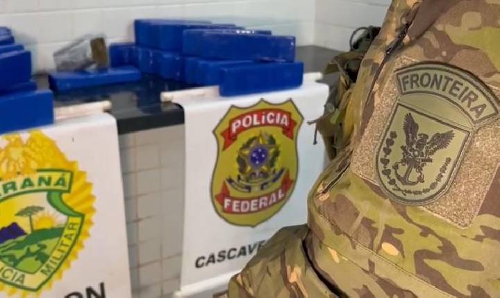 Passageiro tenta despistar fiscalização em ônibus, mas acaba preso com droga