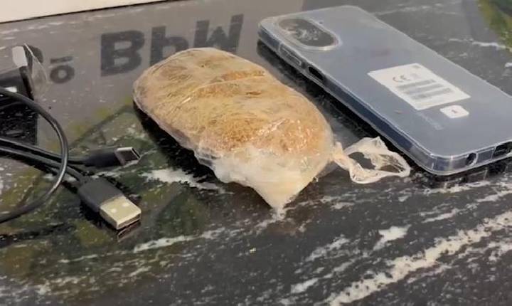 Patrulha Rural apreende celular e fumo que seriam lançados por drone em penitenciária