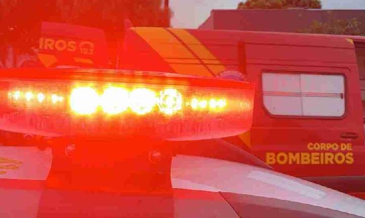 PRF é atropelado durante fiscalização na BR-282 e sofre ferimentos graves