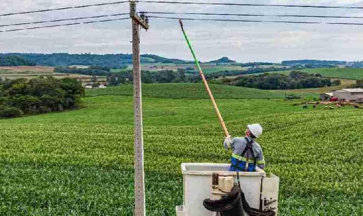Produtores rurais do Paraná passam a ter canal exclusivo de atendimento da Copel