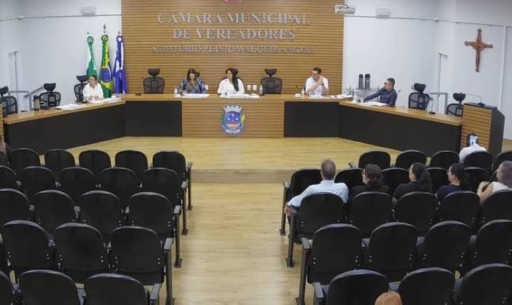 Vereador pede redução da taxa de iluminação pública e cobra limpeza em ciclovias de Santa Helena