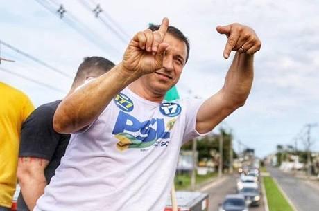 Comandante Moisés (PSL) é eleito governador de Santa Catarina