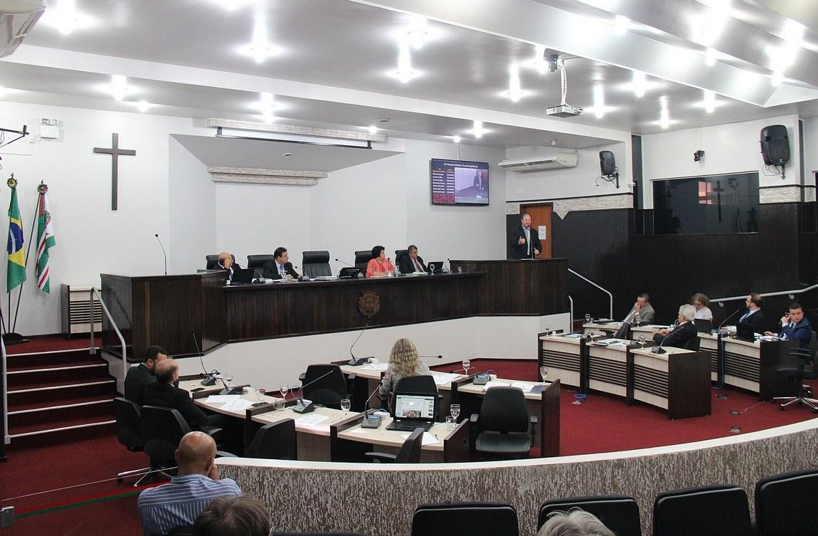 Membros da CPI do Hospital Regional de Toledo apresentam relatório final