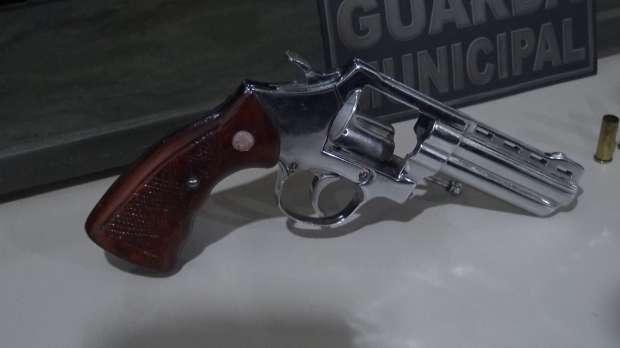 Trio é detido pela Guarda Municipal efetuando disparos em via pública em Cascavel Paraná