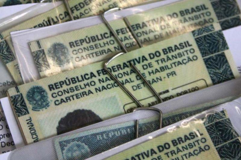 Carteira de motorista gratuita fica mais perto de virar lei nacional