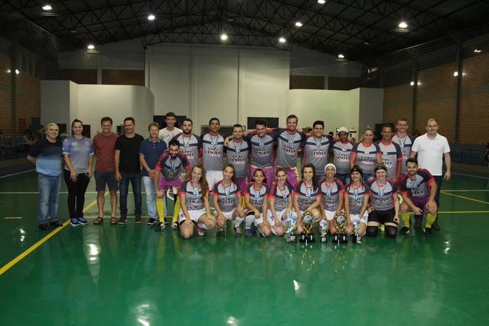 Pavoro F.C é campeão da Copa Center de Futsal 2018. Equigarotas fatura o título no feminino