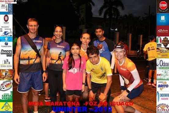 Atletas de Santa Helena participaram da Meia Maratona de Foz do Iguaçu