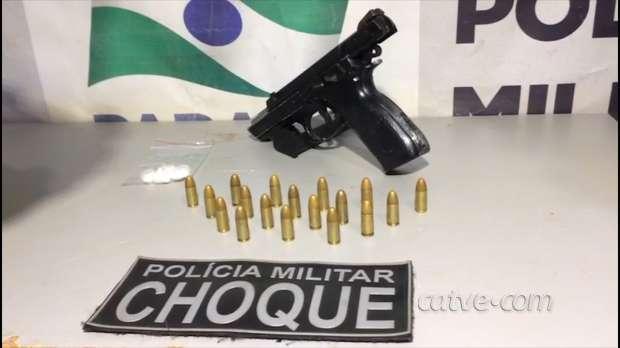 Choque apreende arma, munições e droga e cinco pessoas são detidas na região
