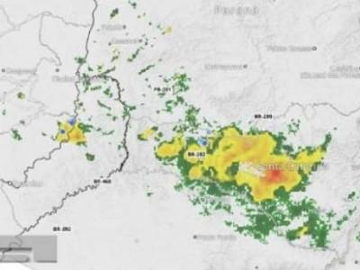 Defesa Civil emite alerta de temporais para a região
