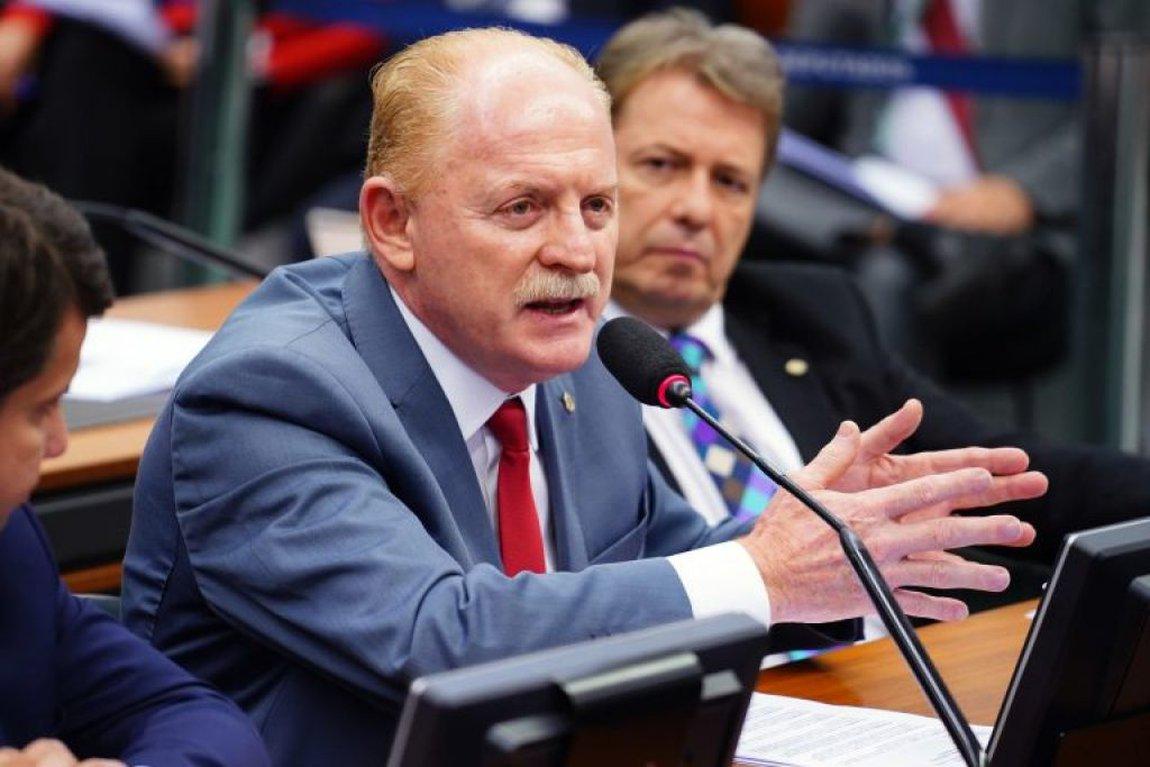 Deputado Vermelho está entre os campeões de gastos com alimentação