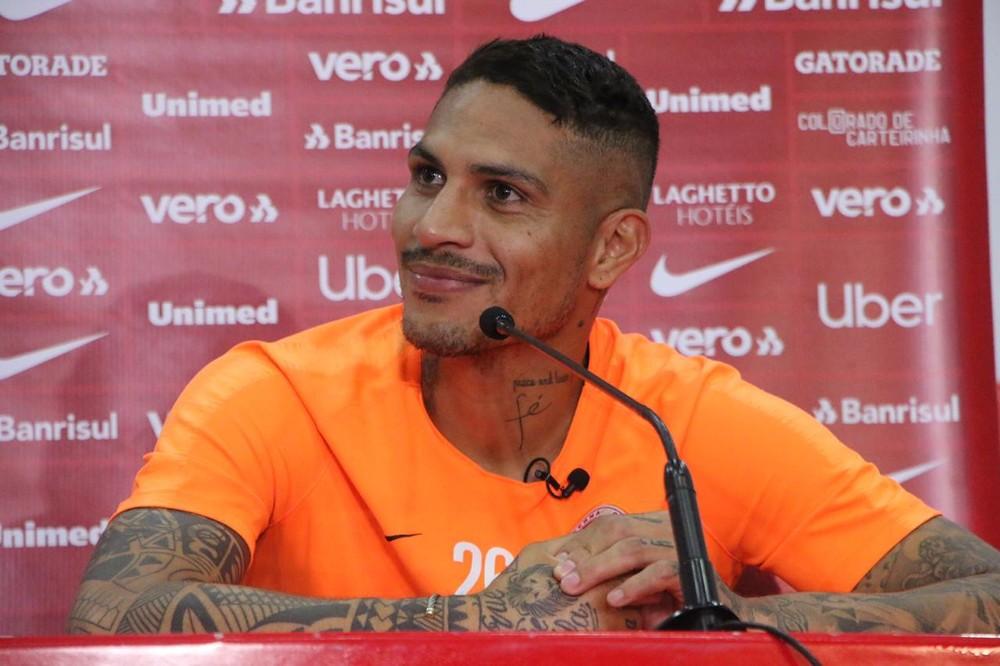 Guerrero agradece carinho e diz não acreditar em reencontro com Alianza: 