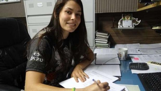 MMA: lutadora cascavelense Melissa Gatto assina contrato com UFC
