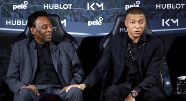 Pelé passa mal e é levado a hospital em Paris