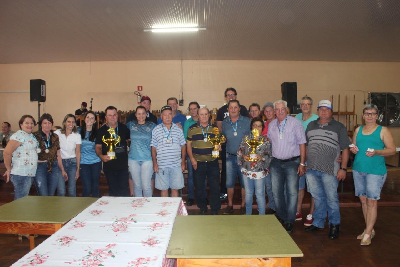 Premiação do Campeonato de Canastra Misto Edição 2019 movimentou a comunidade de Linha Vera Cruz