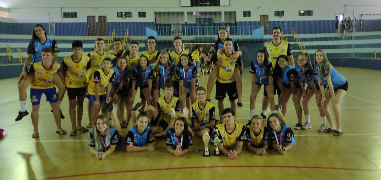 Seleção de handebol Sub 10,12 e 14 realizou amistoso