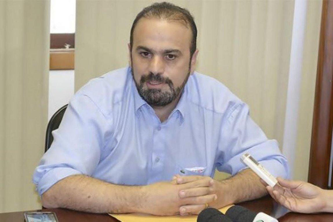 Ex-prefeito de Foz do Iguaçu é condenado por ato de improbidade administrativa