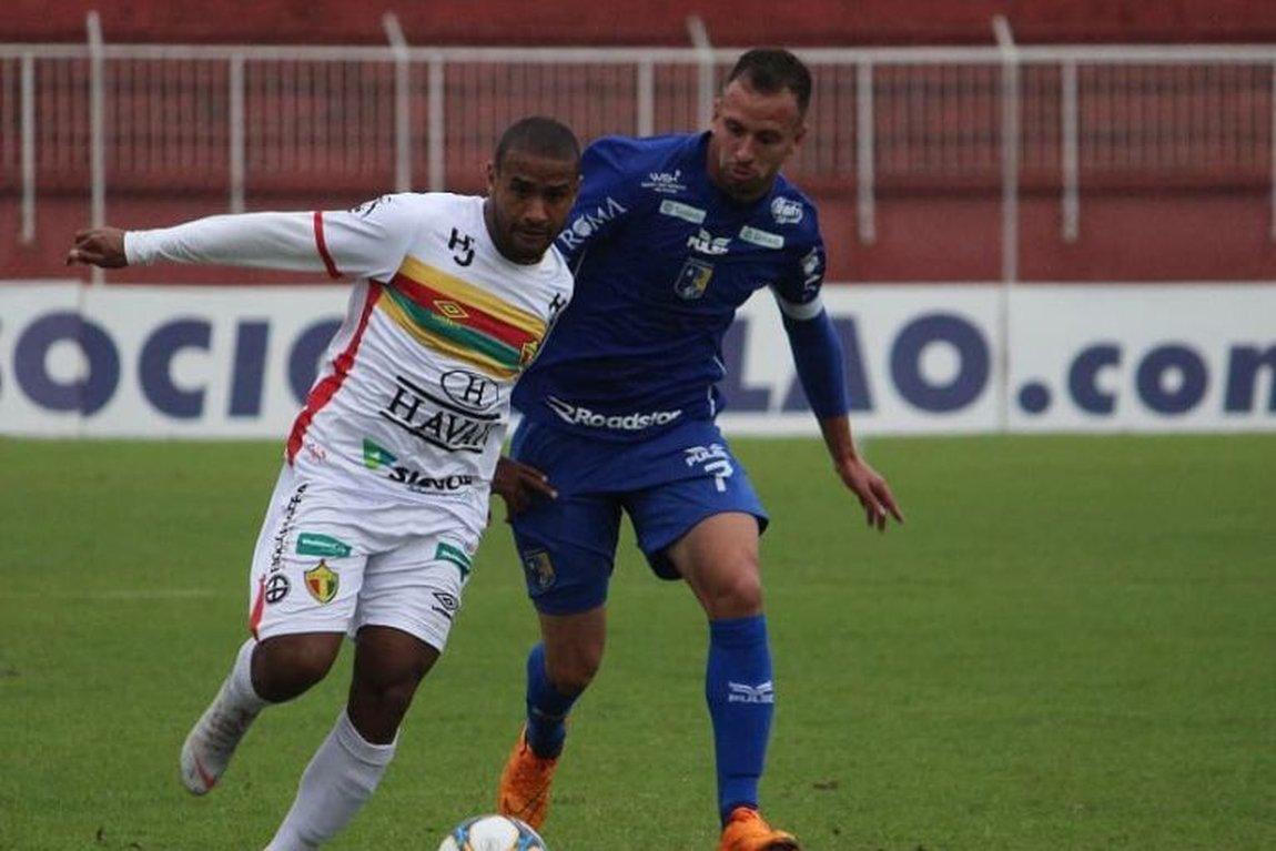 Foz do Iguaçu Futebol perde de virada para o Brusque no Estádio do ABC