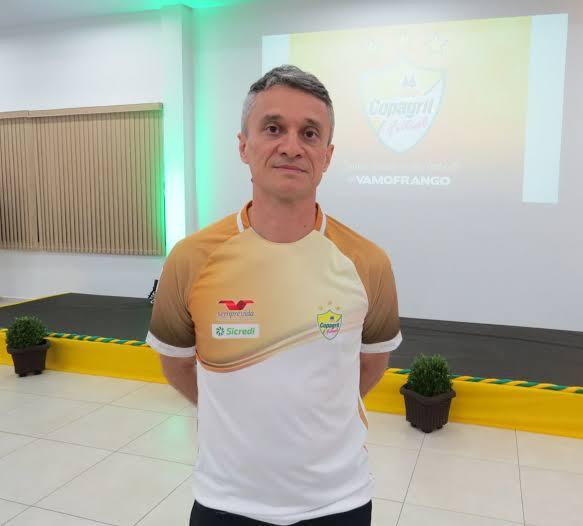 Paulinho Cardoso não é mais técnico da Copagril Futsal