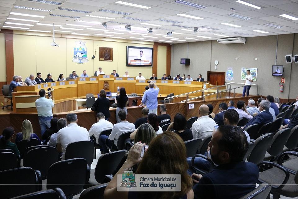 Reunião conjunta estreita relações entre o município de Foz e o Governo do Paraná