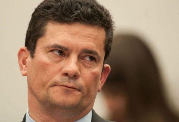 Moro volta a questionar mensagens vazadas e lamenta atitudes da Veja