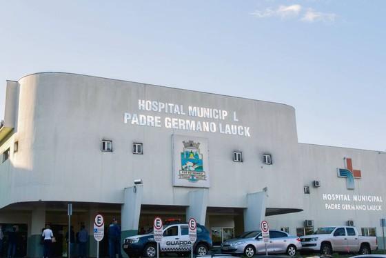 MP ajuíza ação de improbidade contra sete pessoas por contratações sem concurso