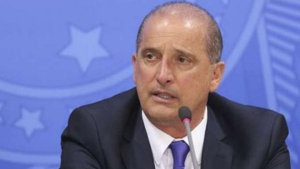 Saque do FGTS terá limite de R$ 500 por conta e vai começar em agosto