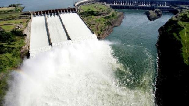 Brasil e Paraguai cancelam ata sobre compra de energia de Itaipu