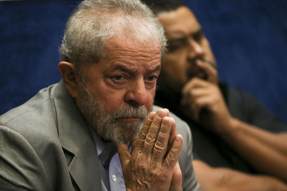 TRF-4 mantém condenação e aumenta pena de Lula no caso do sítio de Atibaia
