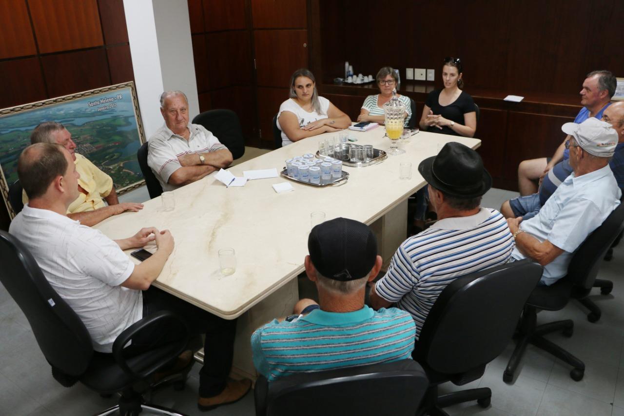 Reunião defini pela paralisação dos encontros semanais de grupos de idosos em Santa Helena