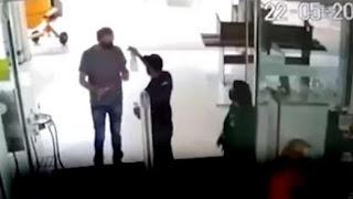 Segurança se confunde e espirra álcool na testa de cliente; vídeo viraliza