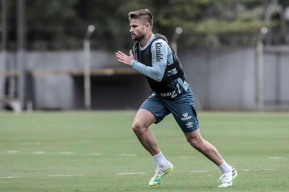 Inter cobra dívida de 2 milhões de euros do Santos por compra de Eduardo Sasha