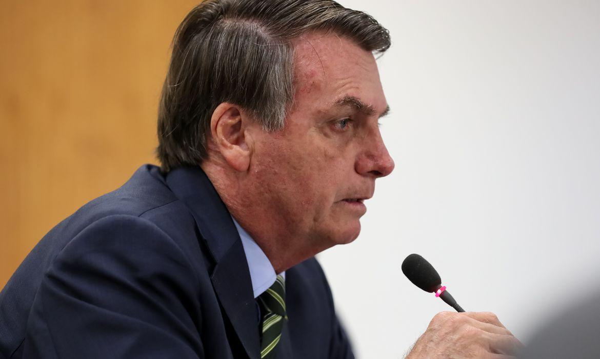 Aprovação de Bolsonaro sobe em meio à pandemia, diz Datafolha