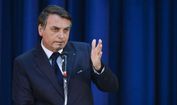 Bolsonaro: pretendemos prorrogar auxílio, com valor menor, até o fim do ano