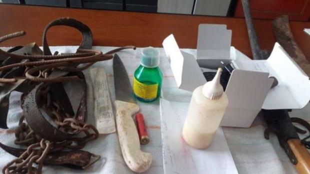 No Paraguai, idosa de 82 anos é acusada de criar cães para vender a carne