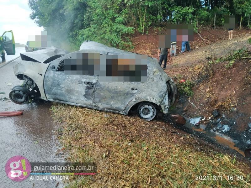 São Miguel: Duas pessoas morrem carbonizadas em grave acidente na BR 277