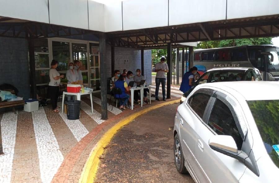 Somente hoje, mais de 1.100 pessoas foram vacinadas em Santa Helena contra o coronavirus
