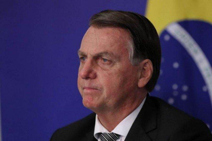 Bolsonaro avisa ao Ministério da Saúde que se vacinará contra a covid neste sábado