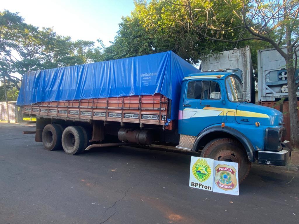 Caminhão carregado com cigarro contrabandeado é apreendido em Santa Helena