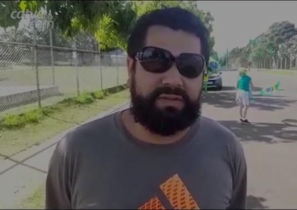 Grupo realiza manifestação em frente a quartel do Exército em Cascavel