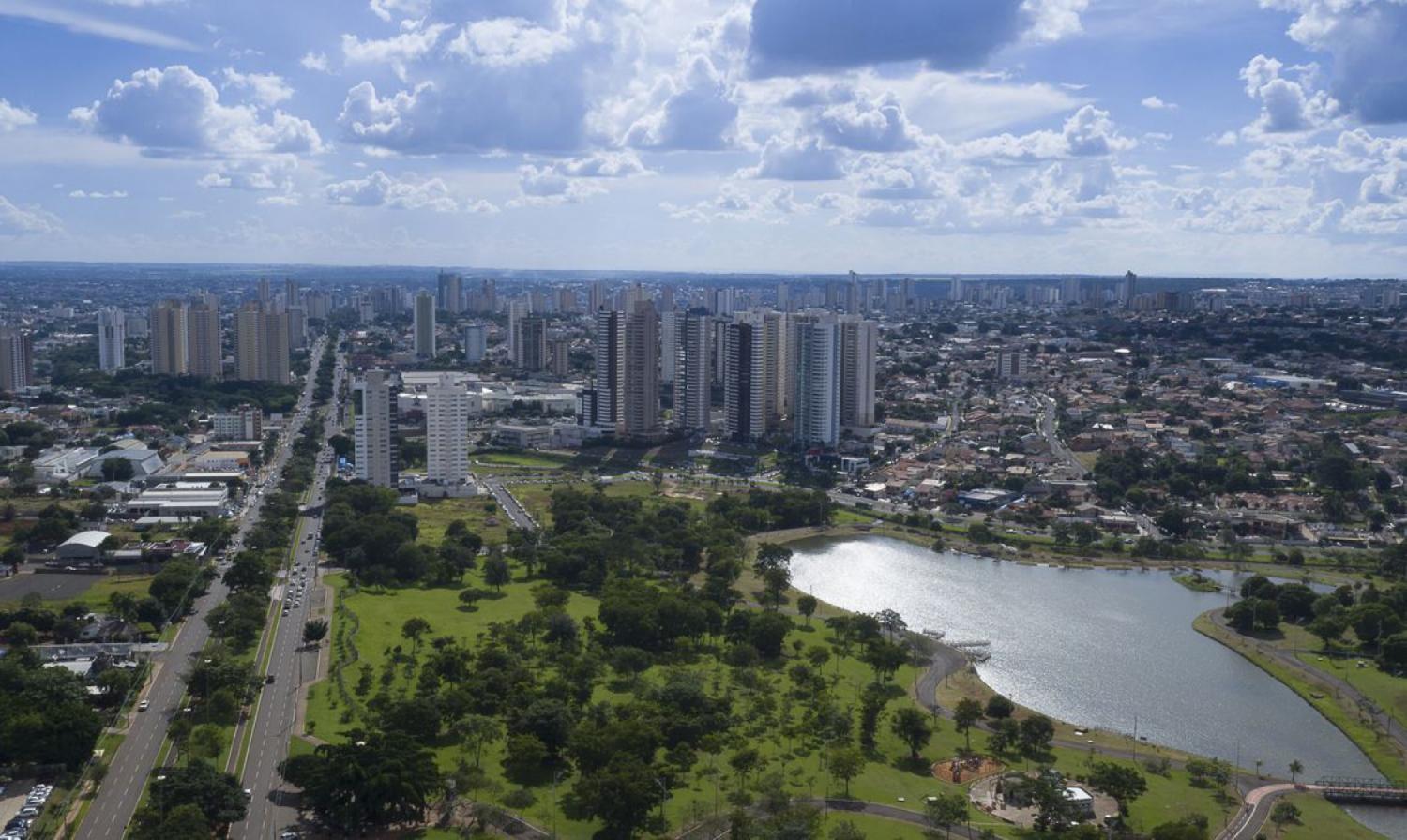 Homem com Covid-19 que revelou amante pouco antes de ser intubado deixa UTI