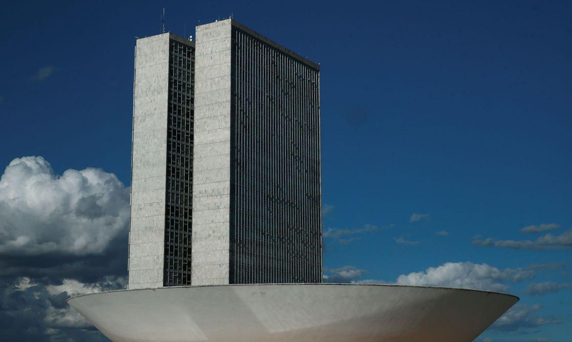 MP que permite renegociar dívidas de fundos regionais é aprovada