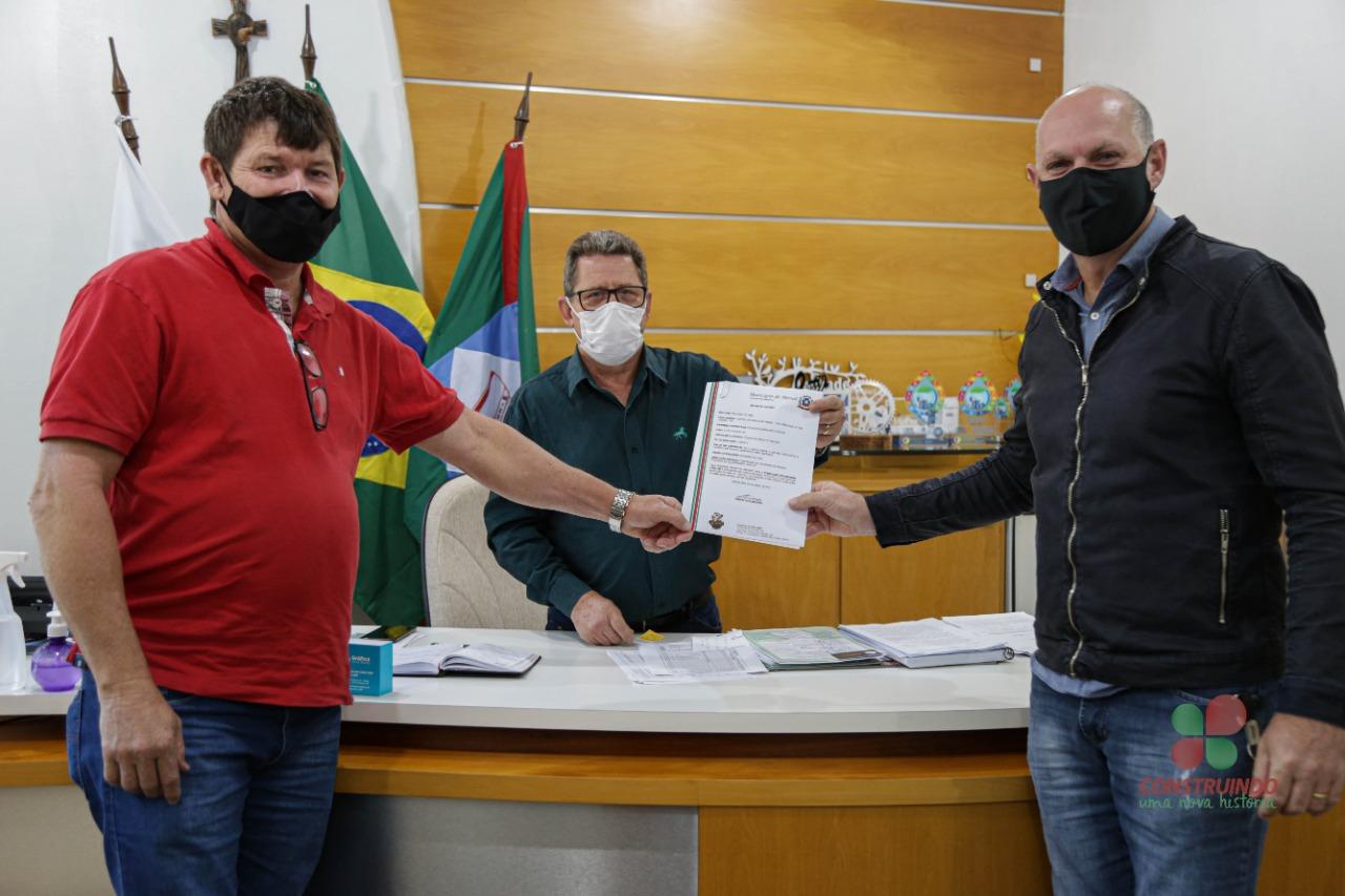 Ordem de Serviço para Construção de Rampa é entregue em Missal