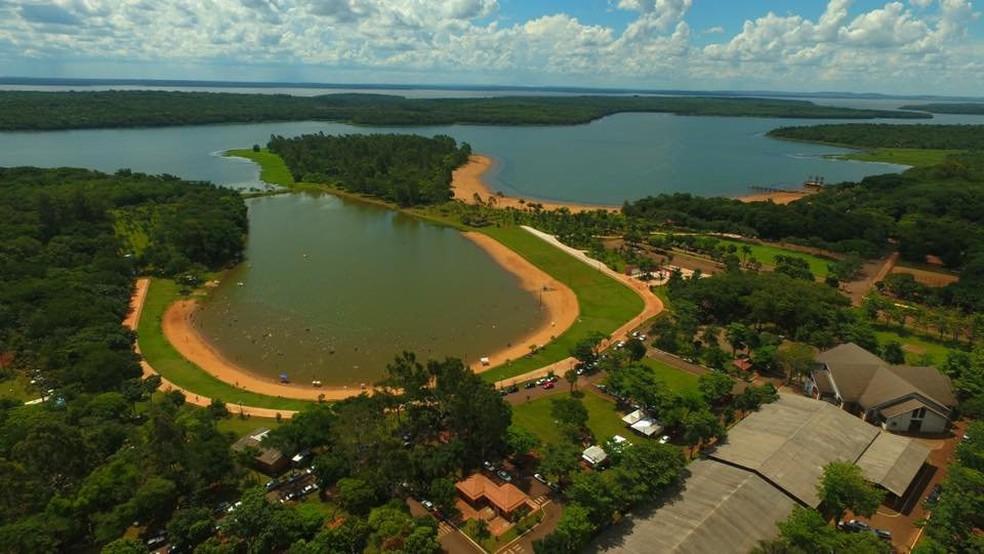 Balneário de Santa Helena é fechado também para barcos e comércio tem novo horário de atendimento