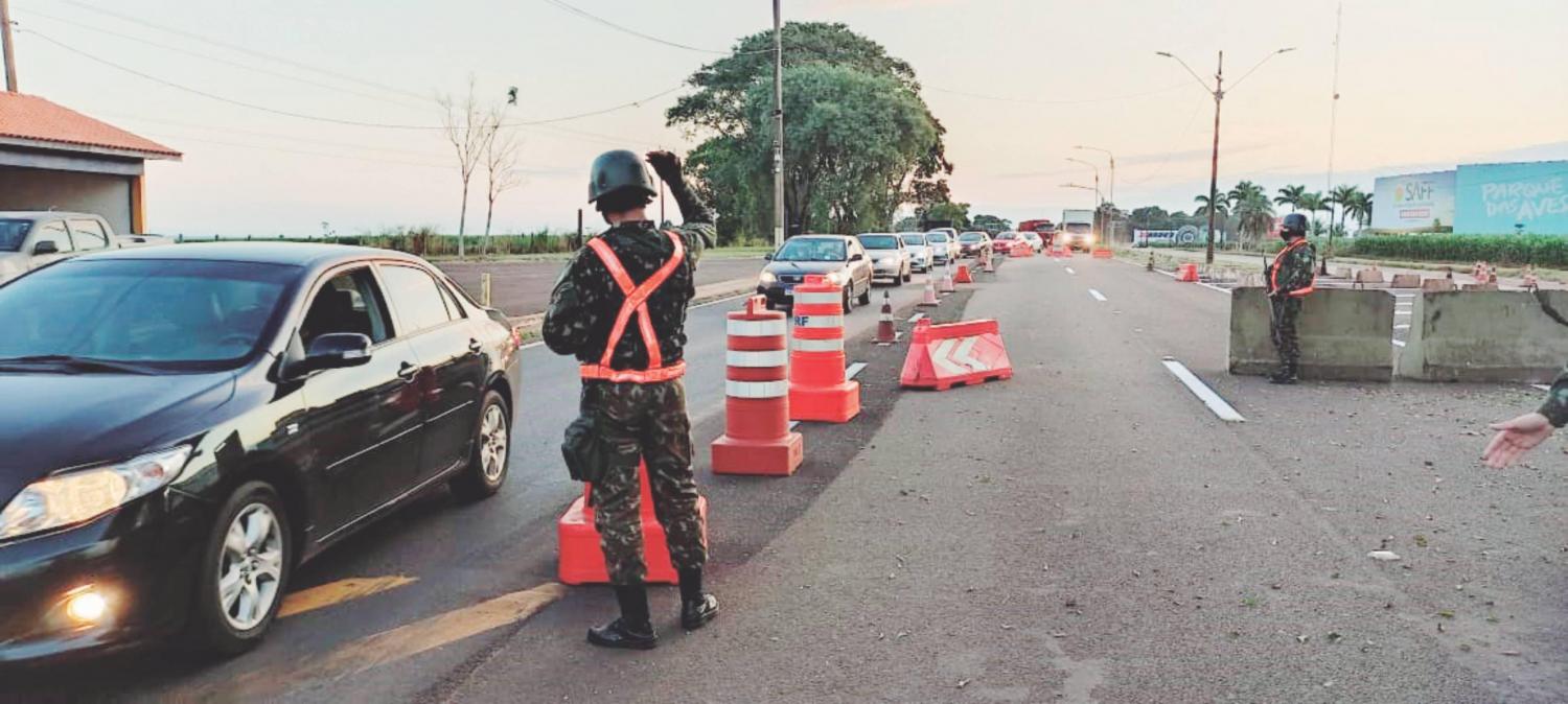 Exército fecha o cerco contra o tráfico de drogas e contrabando na região