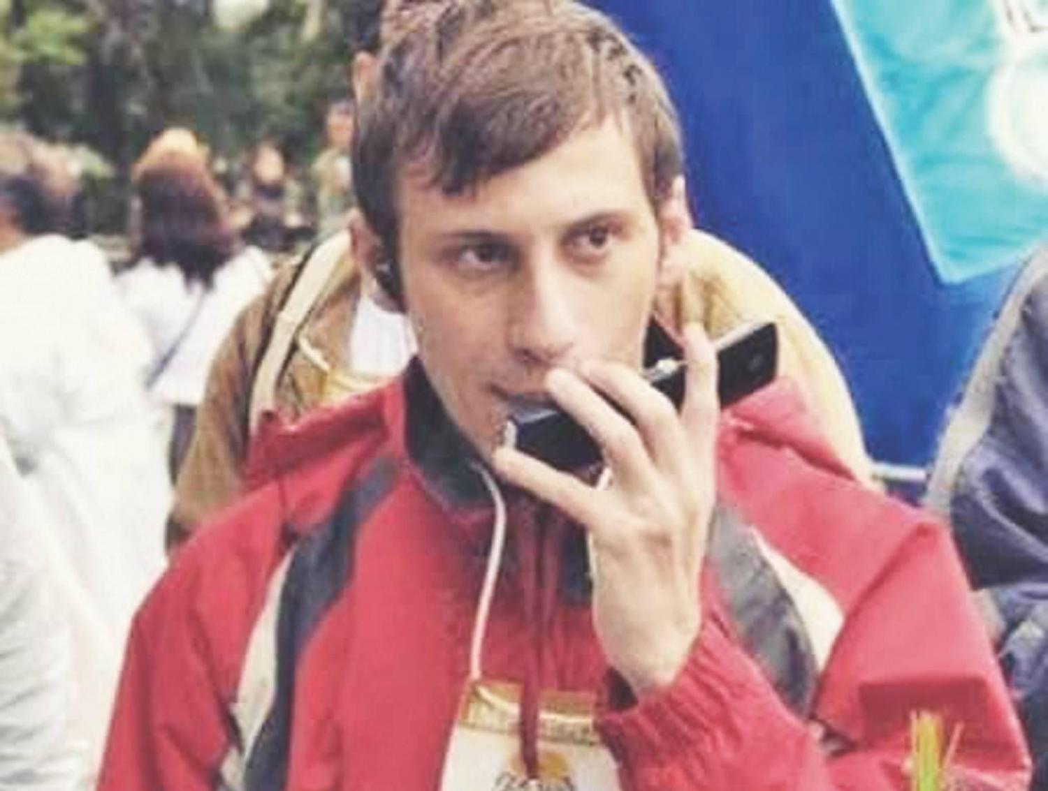 Jornalista busca ajuda para publicar livro com a história do futebol feminino de Foz