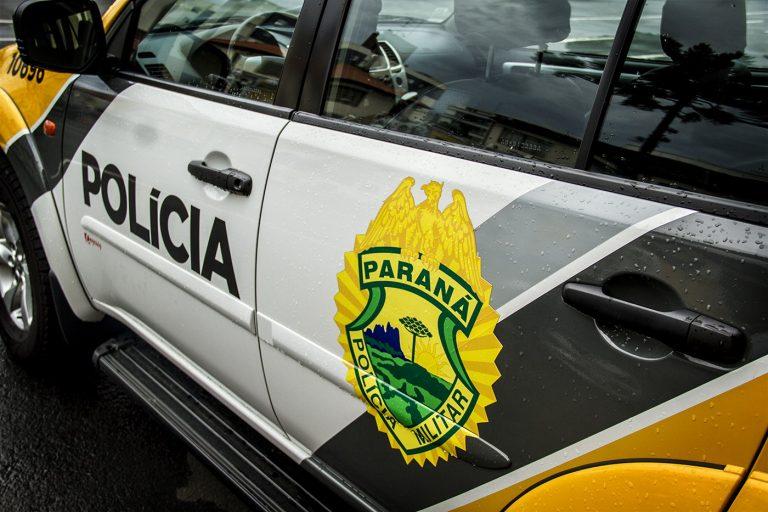 Homem é preso na região por manter família refém